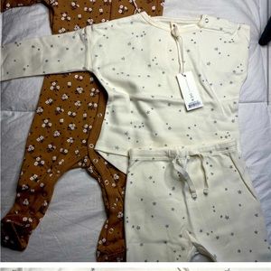 Cream colored 2 piece set